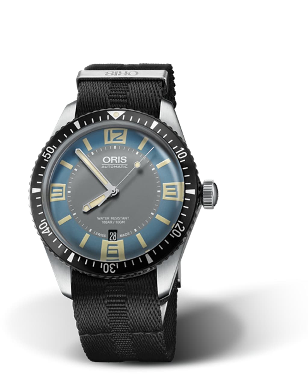Vertical image of Divers Sixty-Five